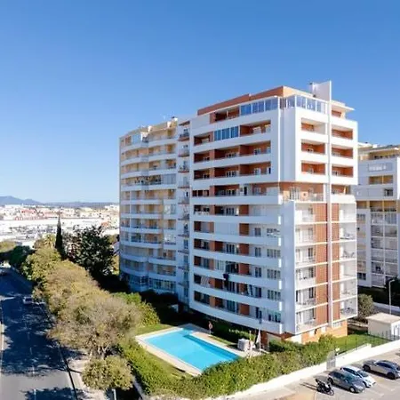 Sunny Algarve Retreat - Pool & 10 Min To * Portimão