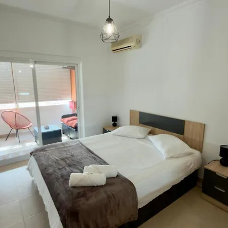 Apartament Sunny Algarve Retreat - Pool & 10 Min To Portimão