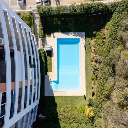 Sunny Algarve Retreat - Pool & 10 Min To Apartament
