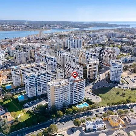 Sunny Algarve Retreat - Pool & 10 Min To Apartament *